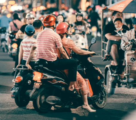 為生活奔波用做豆腐的機(jī)器創(chuàng)業(yè)