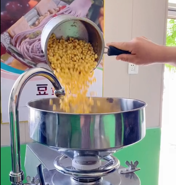 小型豆腐機怎么使用